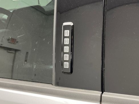 Used 2022 Ford F150 XLT w/ Equipment Group 302A High image 9