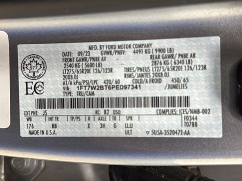 Used 2023 Ford F250 Platinum AWD/4WD image 26