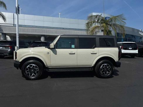 Certified 2025 Ford Bronco Outer Banks image 5