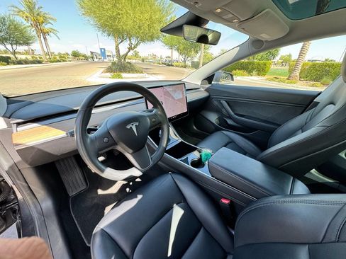 Used 2018 Tesla Model 3 Long Range AWD/4WD image 11