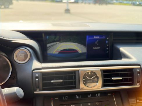 Used 2017 Lexus IS 300 AWD w/ Navigation System Package image 7