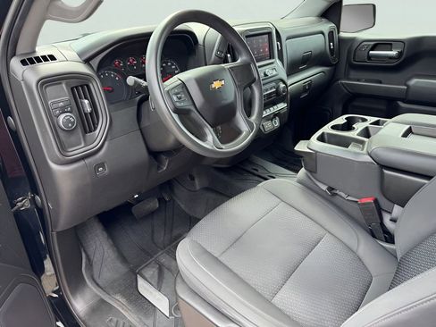 Used 2022 Chevrolet Silverado 1500 Custom w/ LPO, Dark Essentials Package RWD image 8