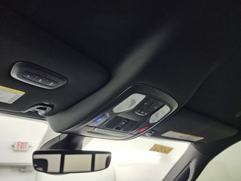 Used 2022 RAM 2500 Big Horn w/ Level C Equiment Group image 13