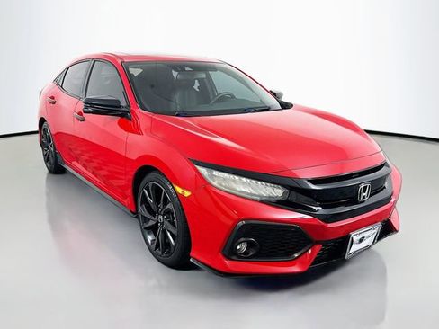 Used 2018 Honda Civic Sport Touring image 3