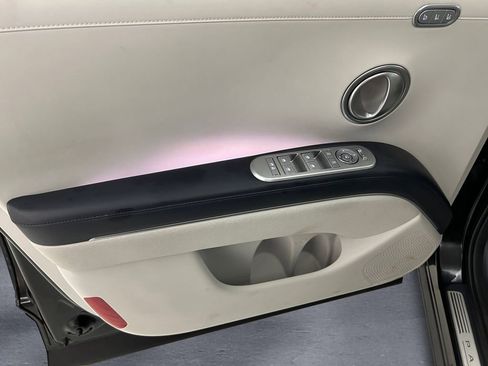 Used 2026 Hyundai Palisade Calligraphy AWD/4WD image 12