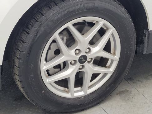 Used 2024 Ford Edge SEL image 31