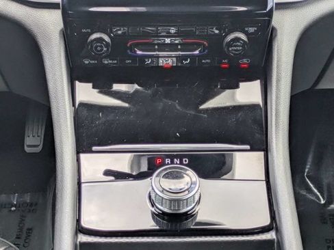 Used 2025 Jeep Grand Cherokee L Limited RWD image 21