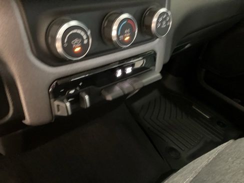 Used 2019 RAM 1500 Tradesman image 12