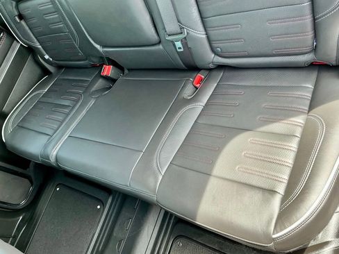Used 2025 GMC Sierra 2500 AT4X AWD/4WD image 32
