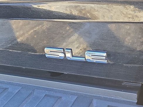 Used 2018 GMC Sierra 1500 SLE image 32