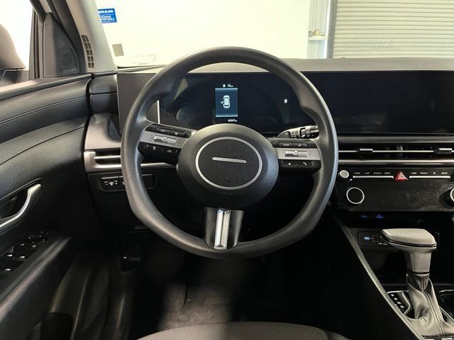 Used 2025 Hyundai Tucson SEL FWD image 22