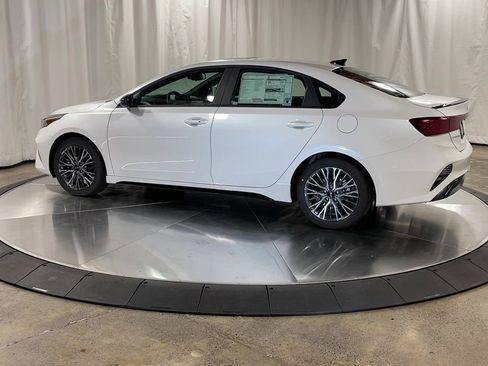 Used 2022 Kia Forte GT-Line w/ GT-Line Premium Package image 6