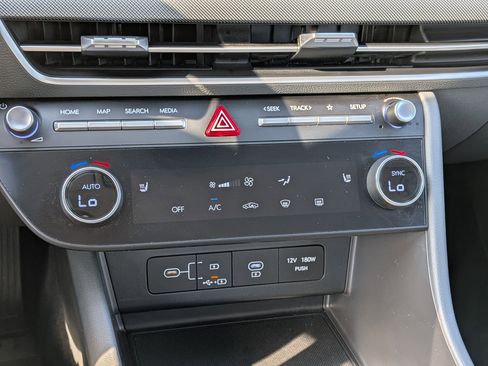 Used 2025 Hyundai Sonata SEL FWD image 24