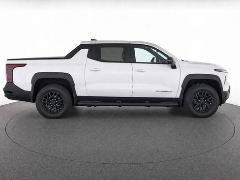 Used 2024 Chevrolet Silverado EV W/T AWD/4WD image 10