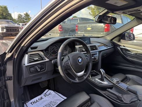 Used 2017 BMW 330i Sedan RWD image 6