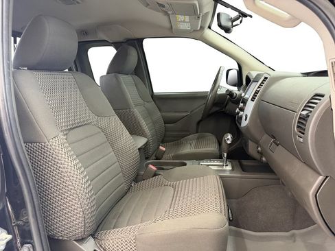 Used 2019 Nissan Frontier SV w/ Value Truck Package RWD image 17