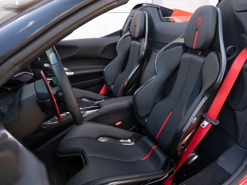 Used 2024 Ferrari SF90 Spider AWD/4WD image 33