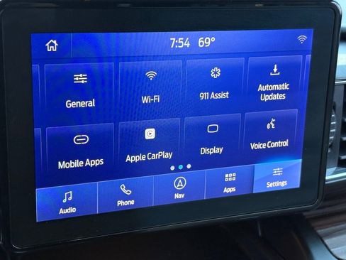 Used 2020 Ford Explorer Limited image 29