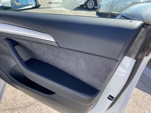 Used 2022 Tesla Model 3 Standard Range image 21