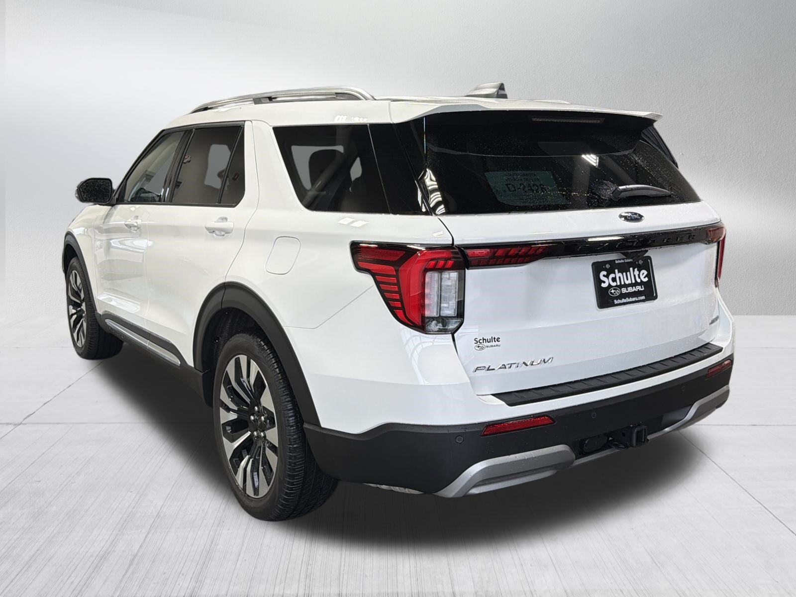 Used 2026 Ford Explorer Platinum w/ LUX Leather Package AWD/4WD image 5