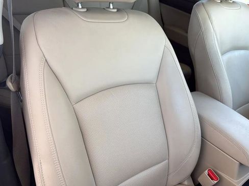 Used 2018 Subaru Outback 2.5i Limited image 37