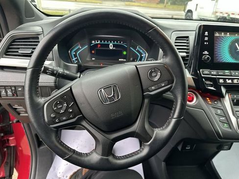 Used 2023 Honda Odyssey Sport image 14