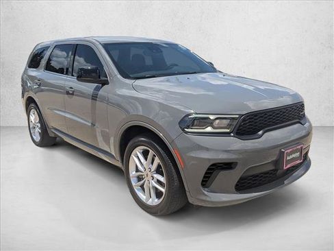 Certified 2023 Dodge Durango GT RWD image 3