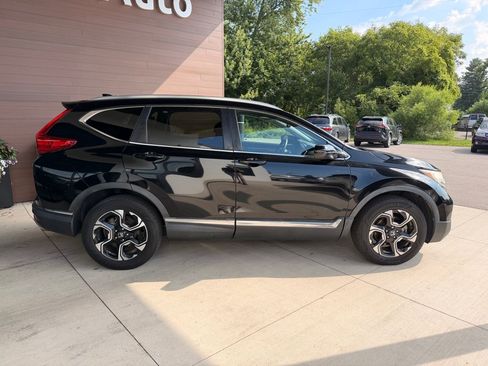 Used 2018 Honda CR-V Touring image 8