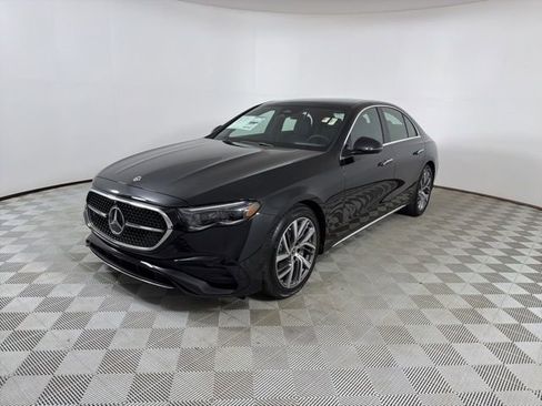 New 2026 Mercedes-Benz E 450 4MATIC Sedan image 3