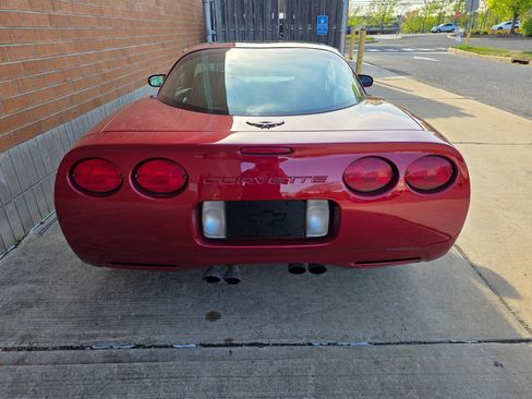 Used 1999 Chevrolet Corvette Coupe w/ Memory Pkg RWD image 35