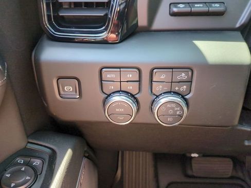 New 2026 GMC Sierra 2500 AT4X AWD/4WD image 18