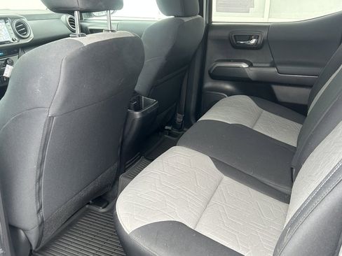 Used 2023 Toyota Tacoma TRD Sport image 10