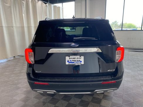 Used 2022 Ford Explorer XLT w/ Equipment Group 202A image 13