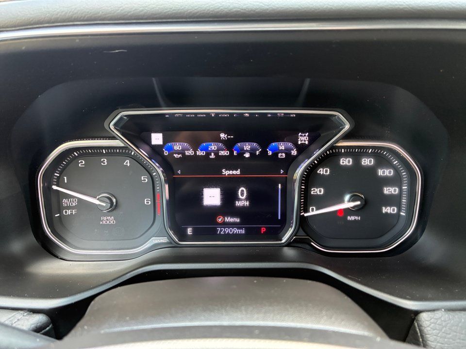 Used 2021 GMC Yukon XL Denali w/ Denali Premium Package AWD/4WD image 11