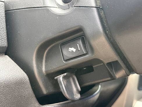 Used 2018 RAM 3500 Laramie w/ Convenience Group AWD/4WD image 14