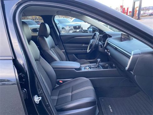 Certified 2025 MAZDA CX-50 AWD 2.5 S w/ Cargo Package image 28