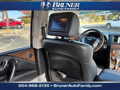 Used 2016 INFINITI QX80 2WD w/ Driver's Assistance Package image 20