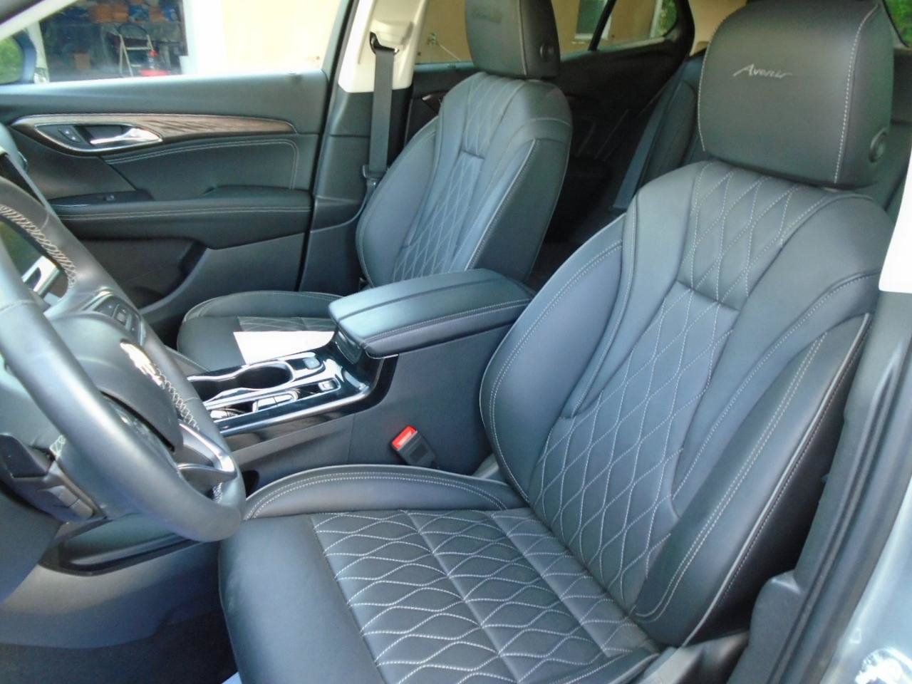 Used 2023 Buick Envision Avenir AWD/4WD image 9