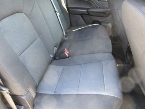 New 2025 Chevrolet Colorado W/T image 14