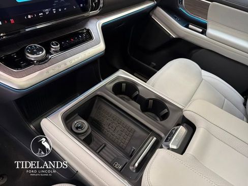New 2025 Ford Expedition Platinum w/ Platinum Ultimate Package image 26