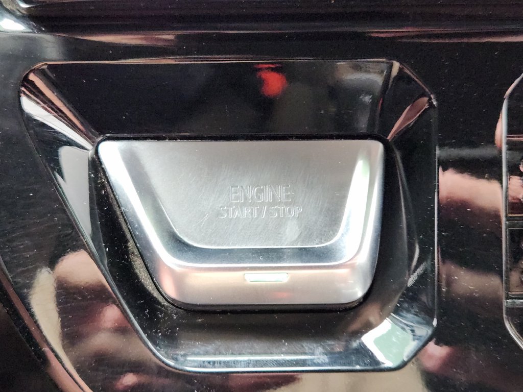 Used 2025 GMC Sierra 1500 Denali AWD/4WD image 22