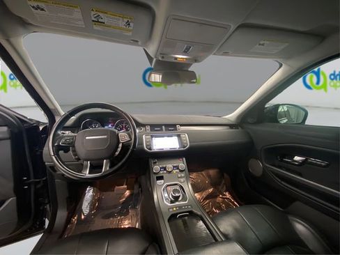 Used 2019 Land Rover Range Rover Evoque SE Premium image 24