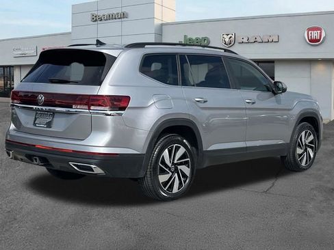 Used 2025 Volkswagen Atlas SE FWD image 7