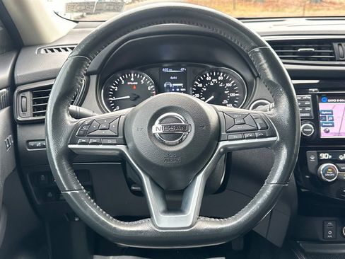Used 2017 Nissan Rogue SL image 22