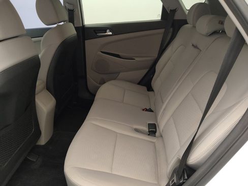 Used 2019 Hyundai Tucson Value AWD/4WD image 18
