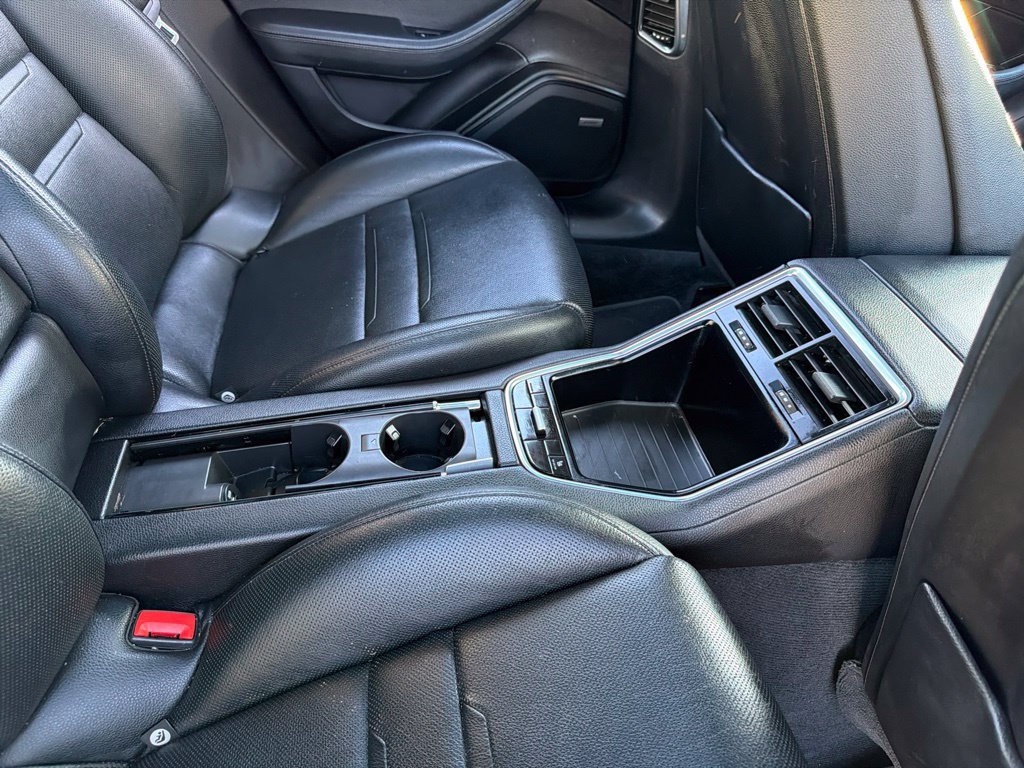 Used 2018 Porsche Panamera RWD image 21