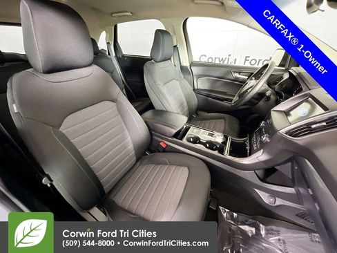 Used 2020 Ford Edge SE image 17