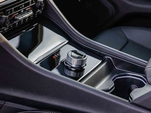 New 2025 Jeep Grand Cherokee Limited w/ Black Appearance Package image 21