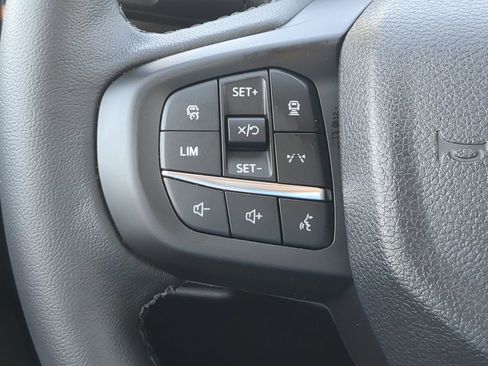 Used 2025 Ford Ranger Lariat w/ FX4 Off-Road Package image 23