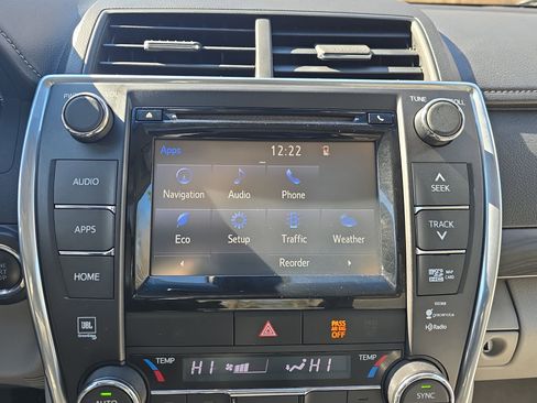 Used 2015 Toyota Camry XLE image 20